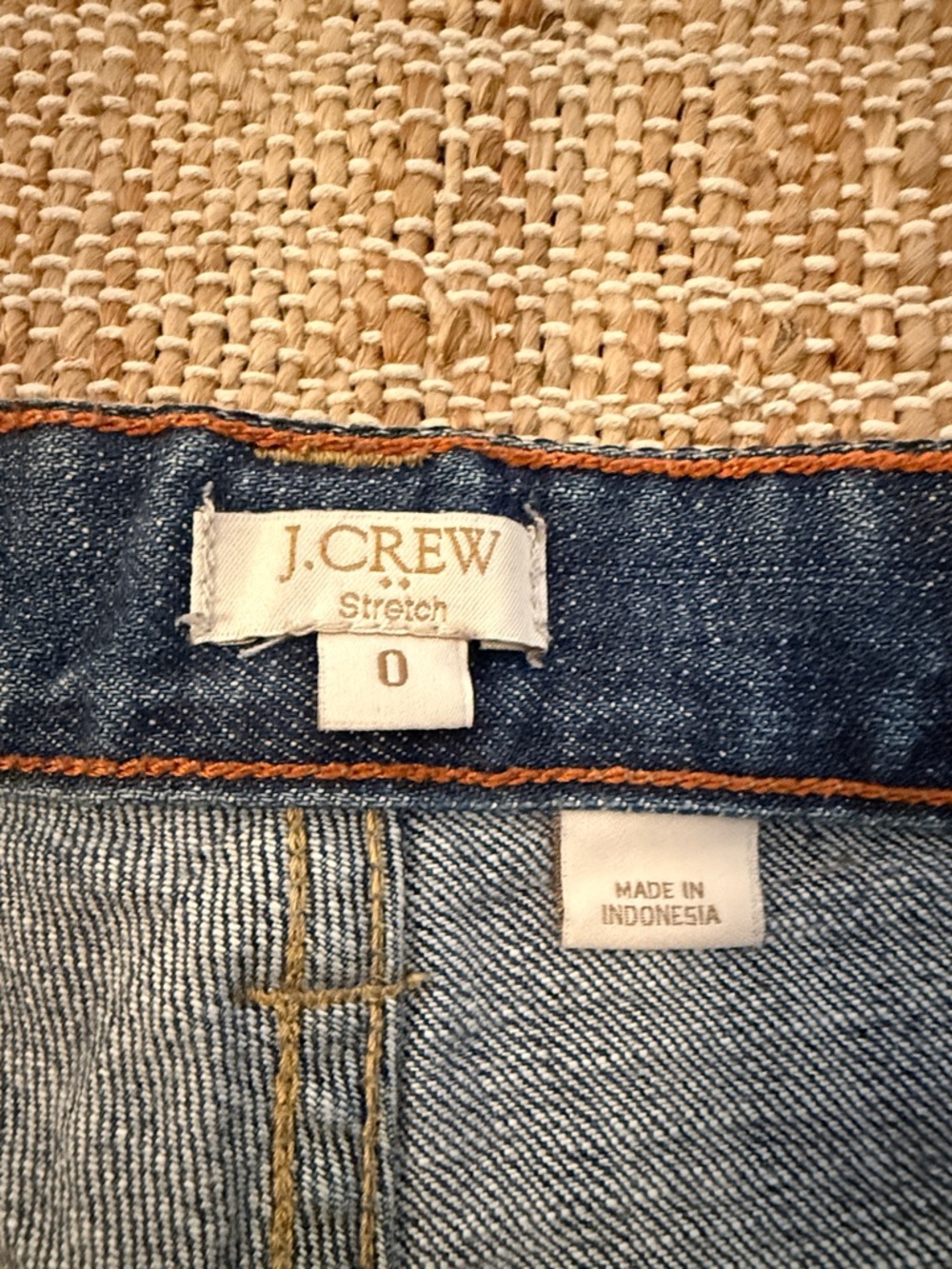 J. Crew Factory Women’s Cuffed Raw Hem Denim Shorts Size 0 Style # 34619 Cotton - Picture 3 of 5